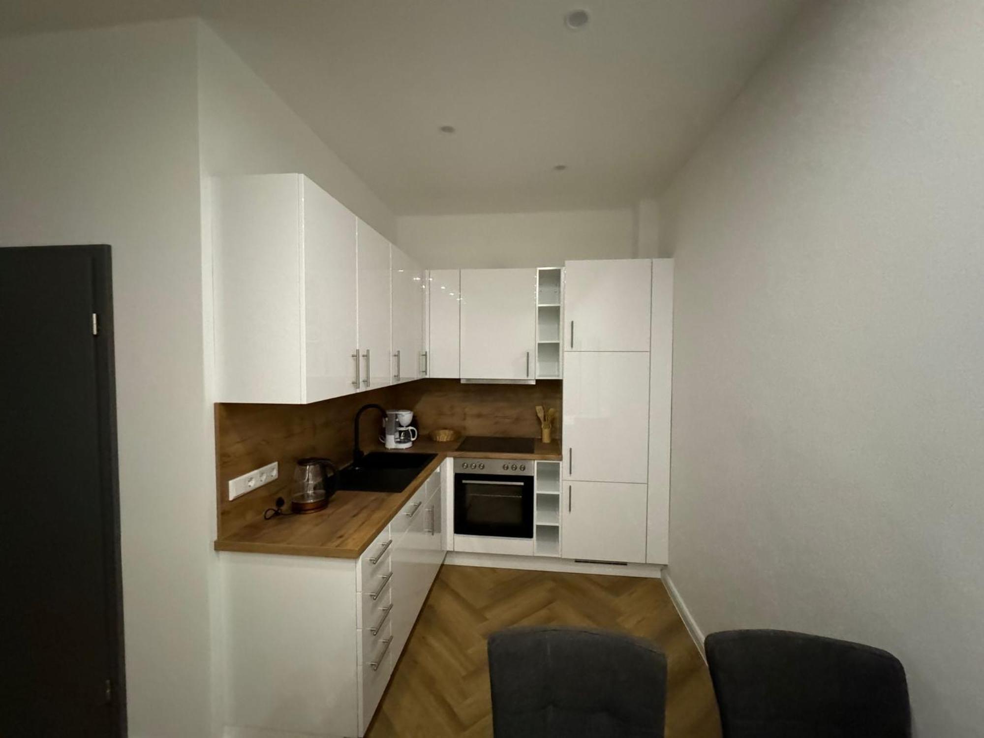 Apartment -suite *